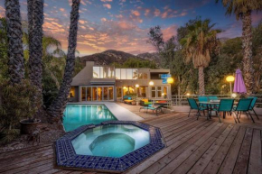 4BR Oasis with Heated Pool & Spa